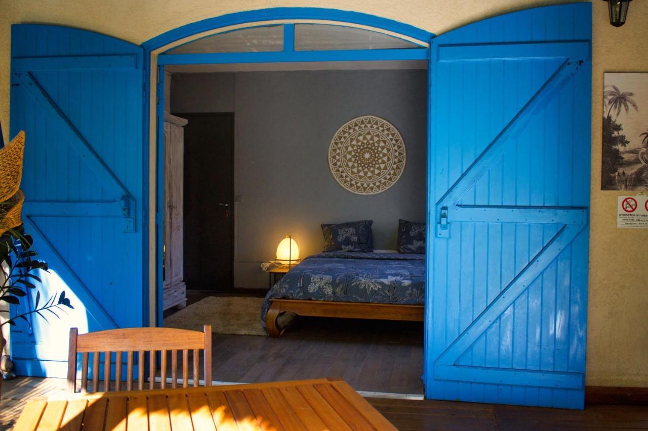 Casa Babalahy Bed & Breakfast Сен-Пиер Екстериор снимка