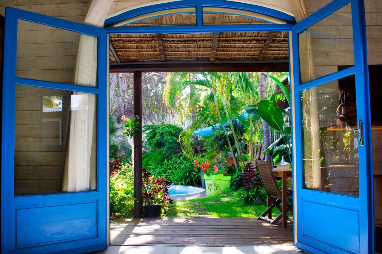 Casa Babalahy Bed & Breakfast Сен-Пиер Екстериор снимка