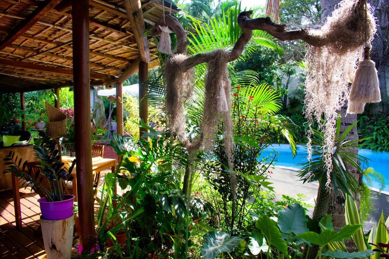 Casa Babalahy Bed & Breakfast Сен-Пиер Екстериор снимка